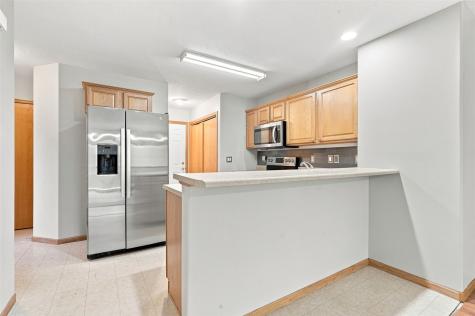 733 Broderick Drive NE Cedar Rapids IA 52402