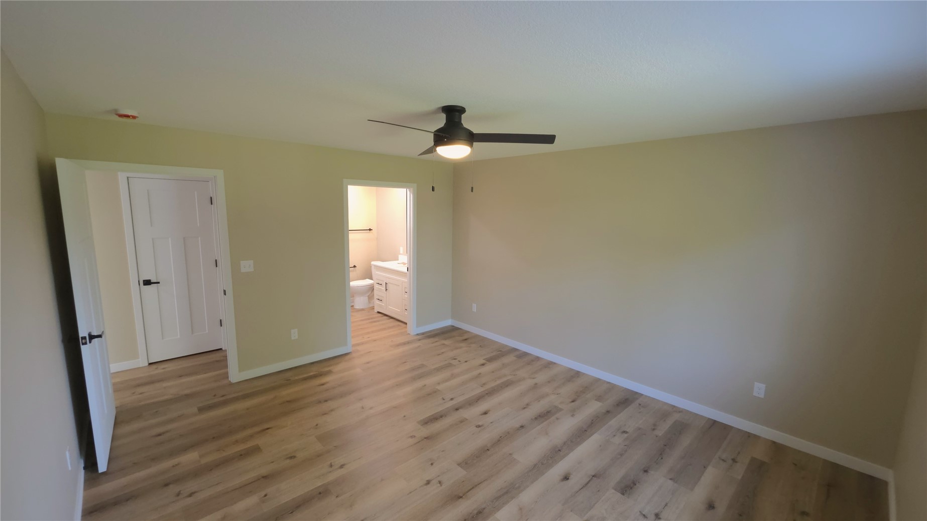 1409 13th Avenue Belle Plaine IA 52208