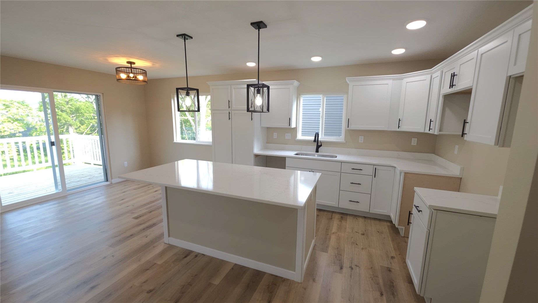 1409 13th Avenue Belle Plaine IA 52208