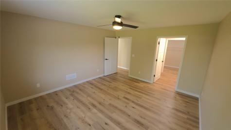 1409 13th Avenue Belle Plaine IA 52208