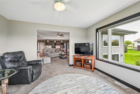 3615 Bluebird Drive SW Cedar Rapids IA 52404