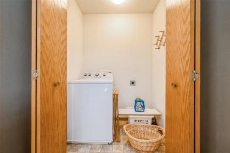 3516 Stoneview Circle Cedar Rapids IA 52404