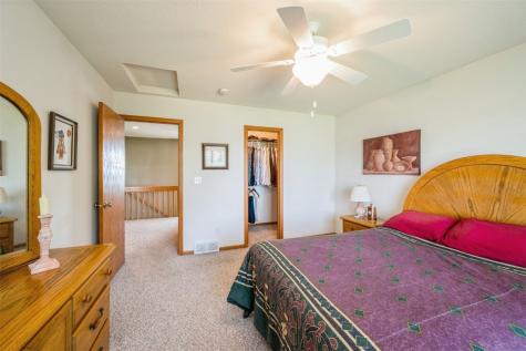 3516 Stoneview Circle Cedar Rapids IA 52404