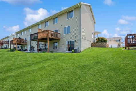 3516 Stoneview Circle Cedar Rapids IA 52404