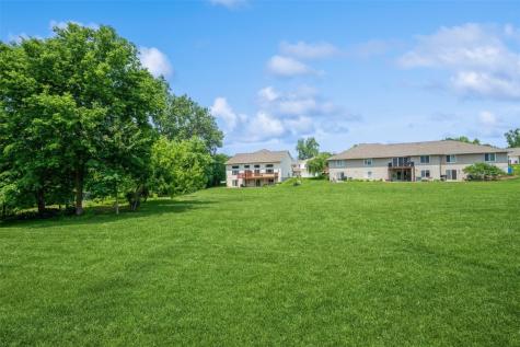 3516 Stoneview Circle Cedar Rapids IA 52404