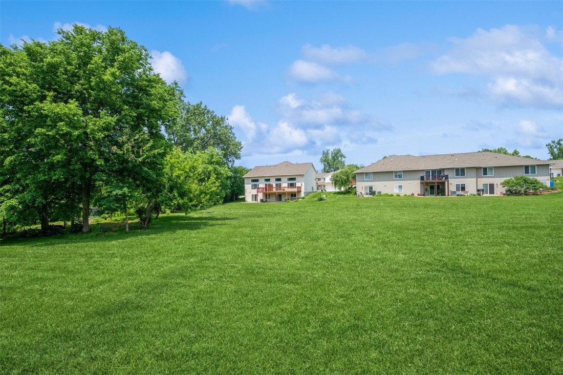 3516 Stoneview Circle Cedar Rapids IA 52404