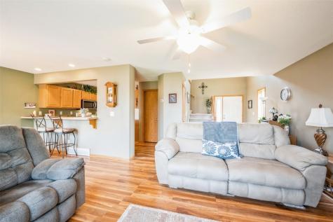 3516 Stoneview Circle Cedar Rapids IA 52404