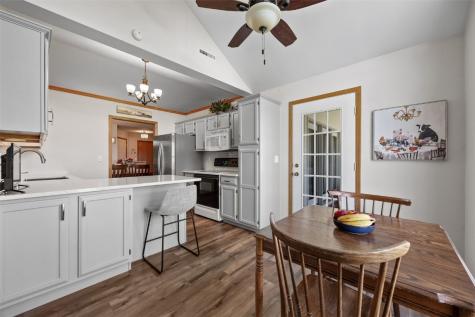 4285 Westchester Drive NE Cedar Rapids IA 52402