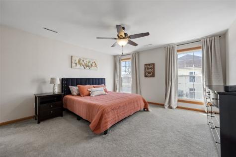 4285 Westchester Drive NE Cedar Rapids IA 52402