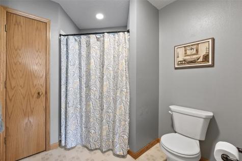 4285 Westchester Drive NE Cedar Rapids IA 52402
