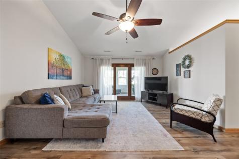 4285 Westchester Drive NE Cedar Rapids IA 52402