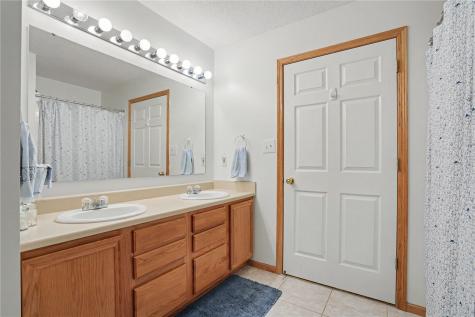 1151 74th Street NE Cedar Rapids IA 52402