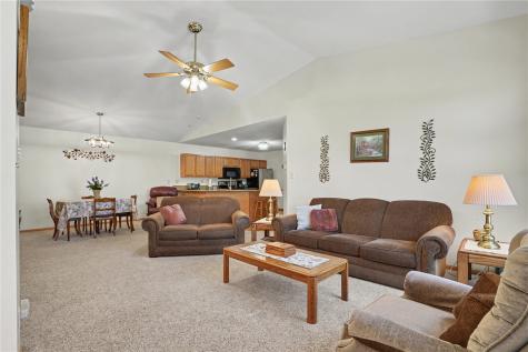 1151 74th Street NE Cedar Rapids IA 52402