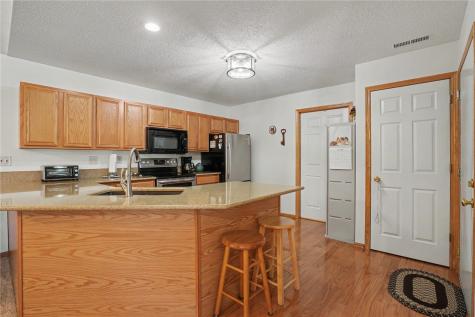 1151 74th Street NE Cedar Rapids IA 52402