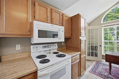 4325 Westchester Drive NE Cedar Rapids IA 52402
