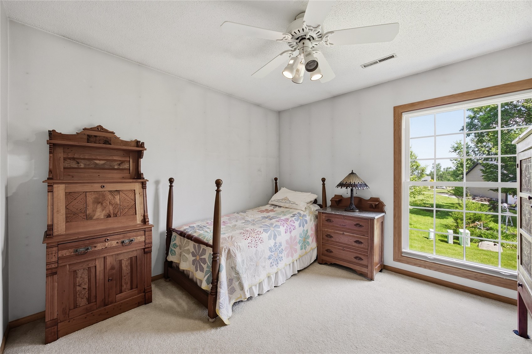 4325 Westchester Drive NE Cedar Rapids IA 52402