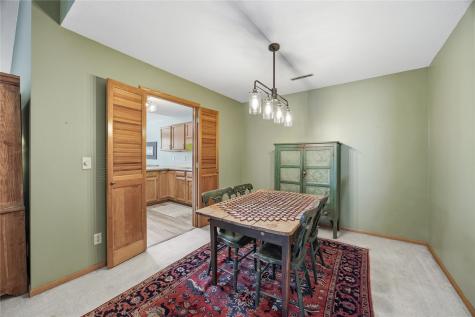 4325 Westchester Drive NE Cedar Rapids IA 52402