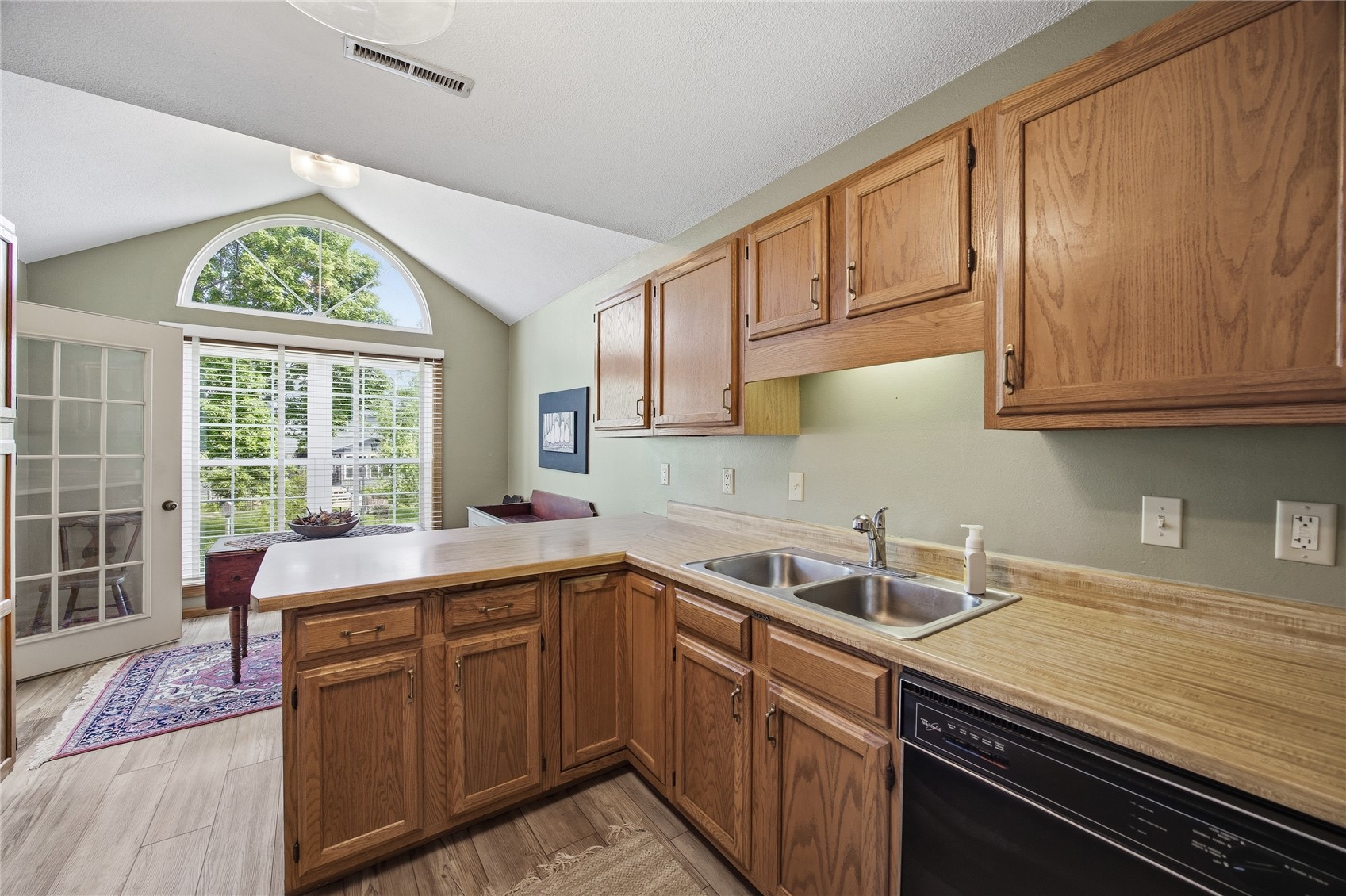 4325 Westchester Drive NE Cedar Rapids IA 52402