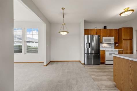 1333 Tower Lane NE Cedar Rapids IA 52402