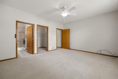 1333 Tower Lane NE Cedar Rapids IA 52402