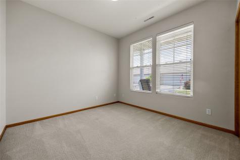 1333 Tower Lane NE Cedar Rapids IA 52402