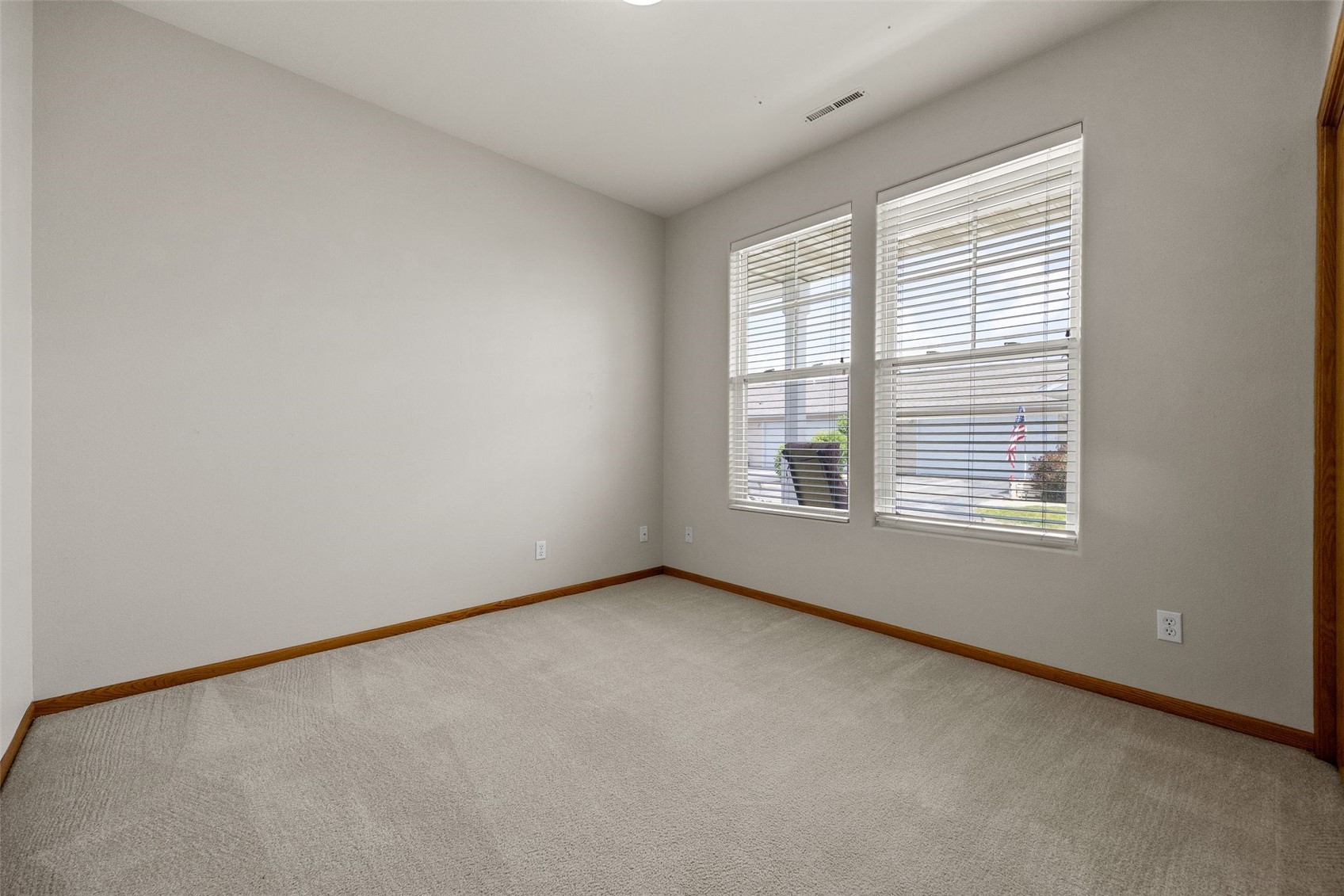 1333 Tower Lane NE Cedar Rapids IA 52402