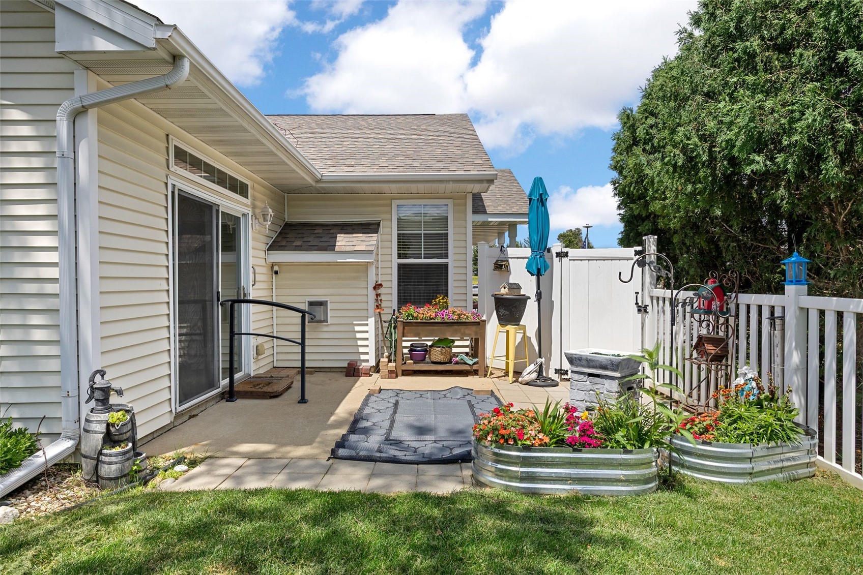 1333 Tower Lane NE Cedar Rapids IA 52402