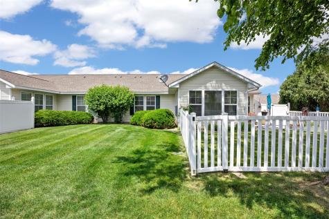 1333 Tower Lane NE Cedar Rapids IA 52402