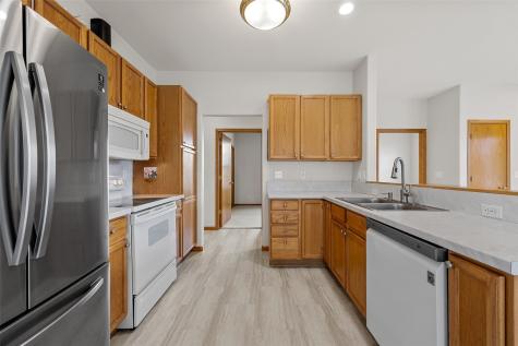 1333 Tower Lane NE Cedar Rapids IA 52402