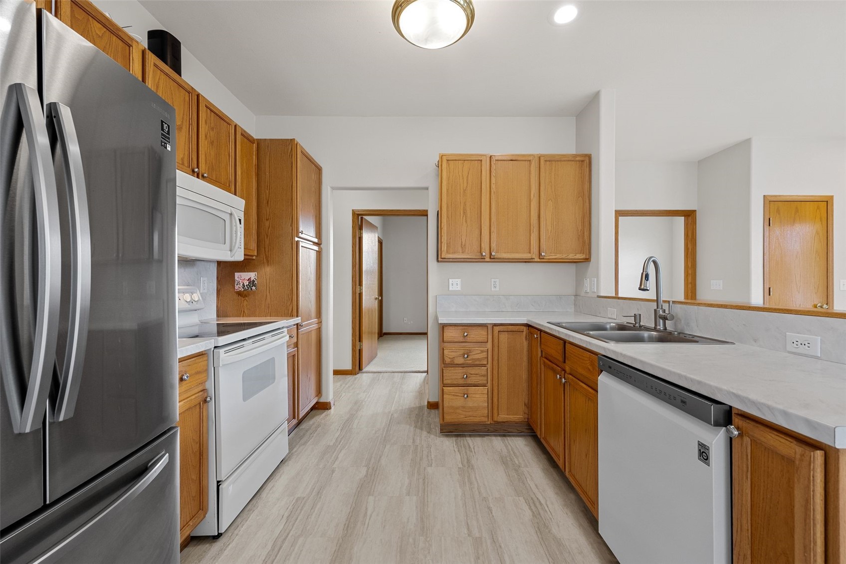 1333 Tower Lane NE Cedar Rapids IA 52402