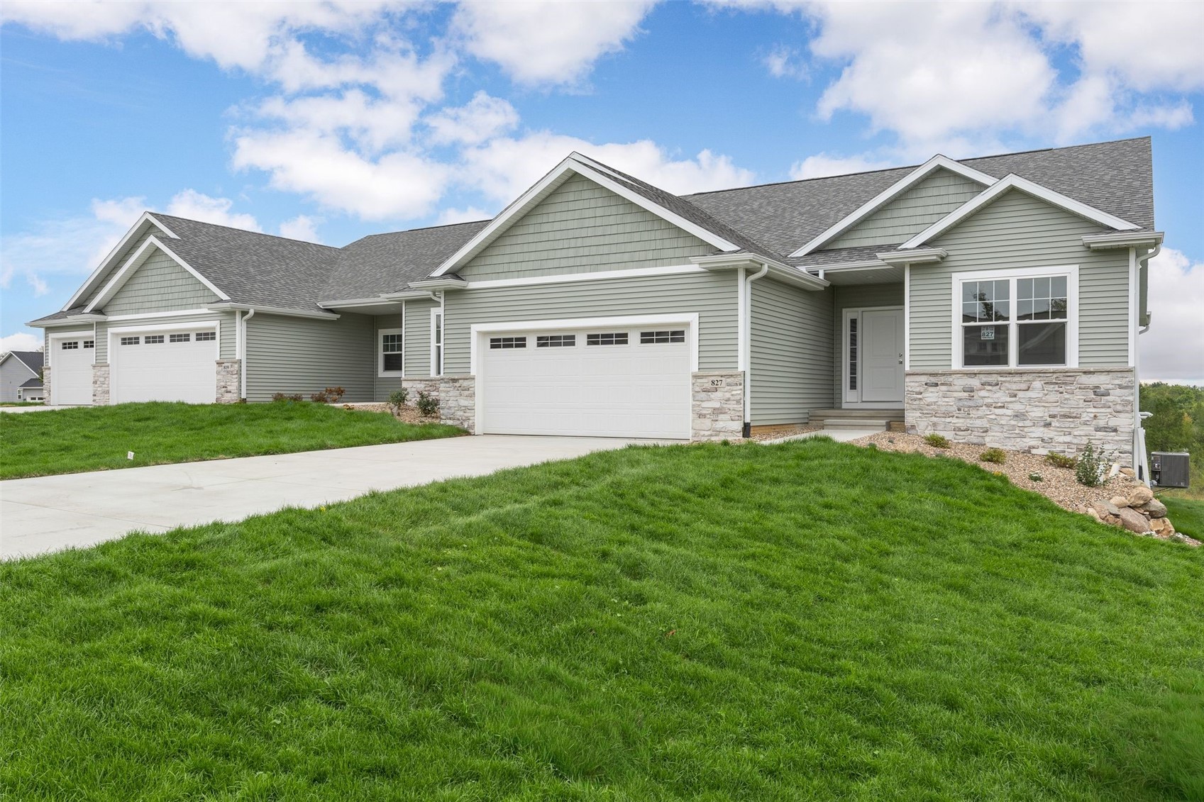 827 Tumble Grass Court SE Cedar Rapids IA 52403