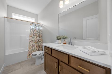 827 Tumble Grass Court SE Cedar Rapids IA 52403