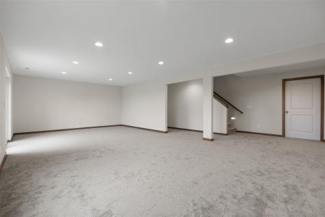 827 Tumble Grass Court SE Cedar Rapids IA 52403