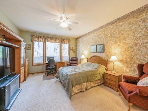 1528 Bilgarie Court NE Cedar Rapids IA 52402