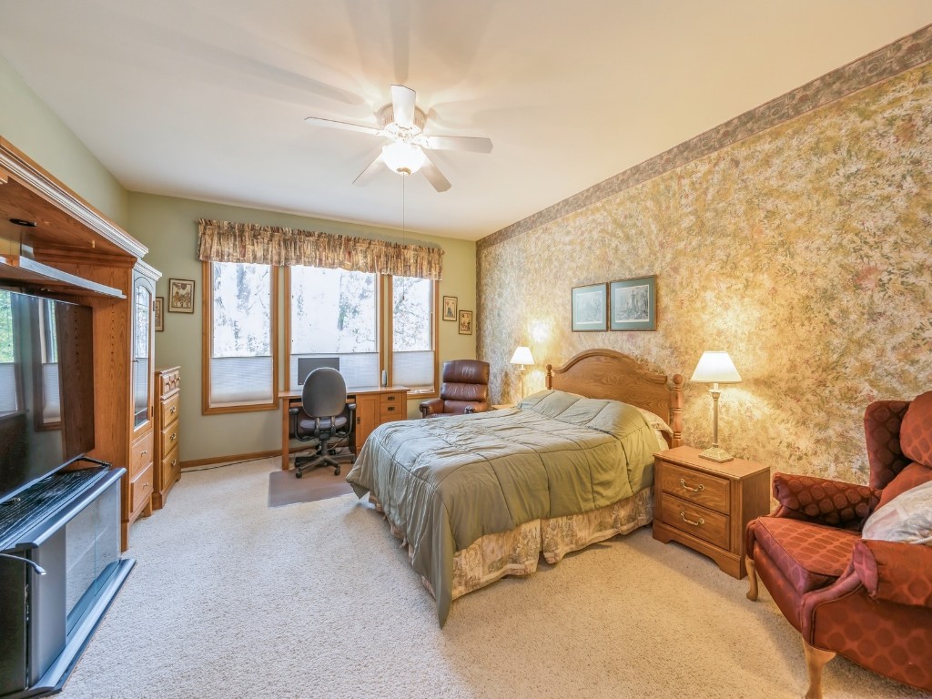 1528 Bilgarie Court NE Cedar Rapids IA 52402