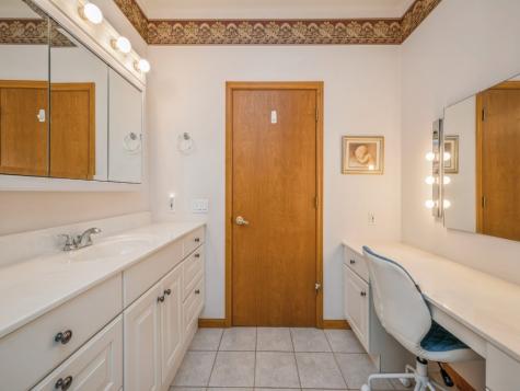 1528 Bilgarie Court NE Cedar Rapids IA 52402