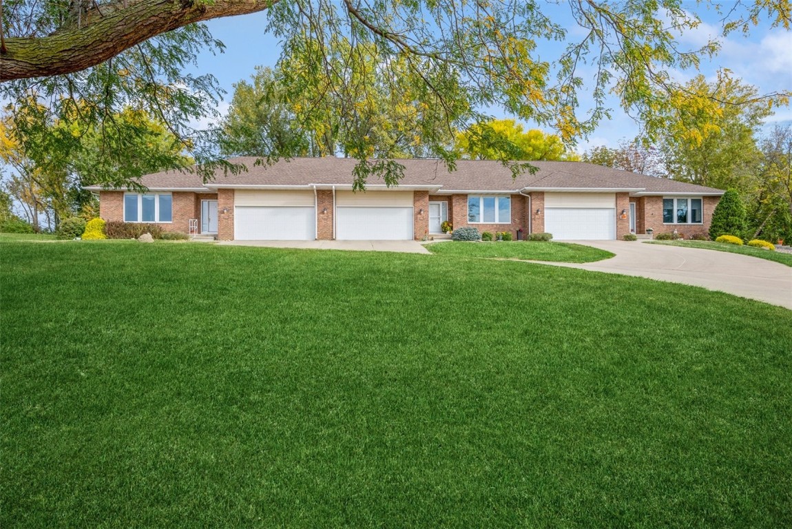 1528 Bilgarie Court NE Cedar Rapids IA 52402