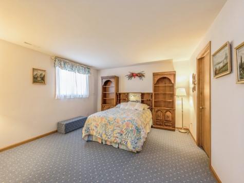 1528 Bilgarie Court NE Cedar Rapids IA 52402