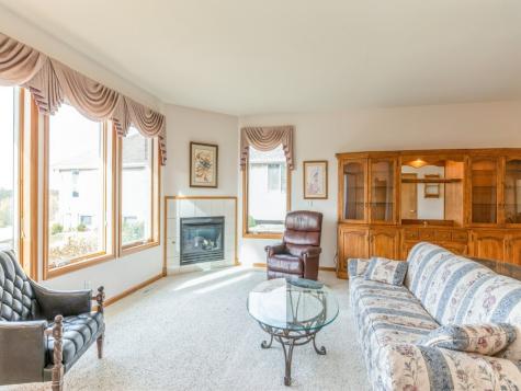 1528 Bilgarie Court NE Cedar Rapids IA 52402