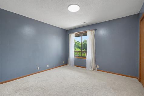 2050 Holiday Road Coralville IA 52241
