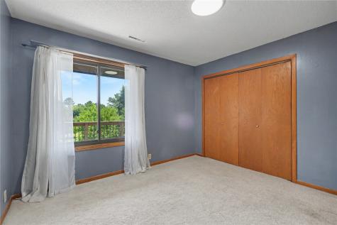 2050 Holiday Road Coralville IA 52241