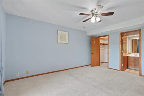 2050 Holiday Road Coralville IA 52241