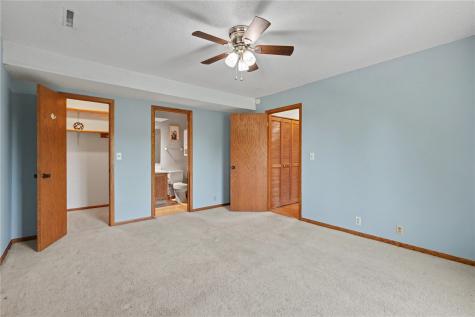 2050 Holiday Road Coralville IA 52241
