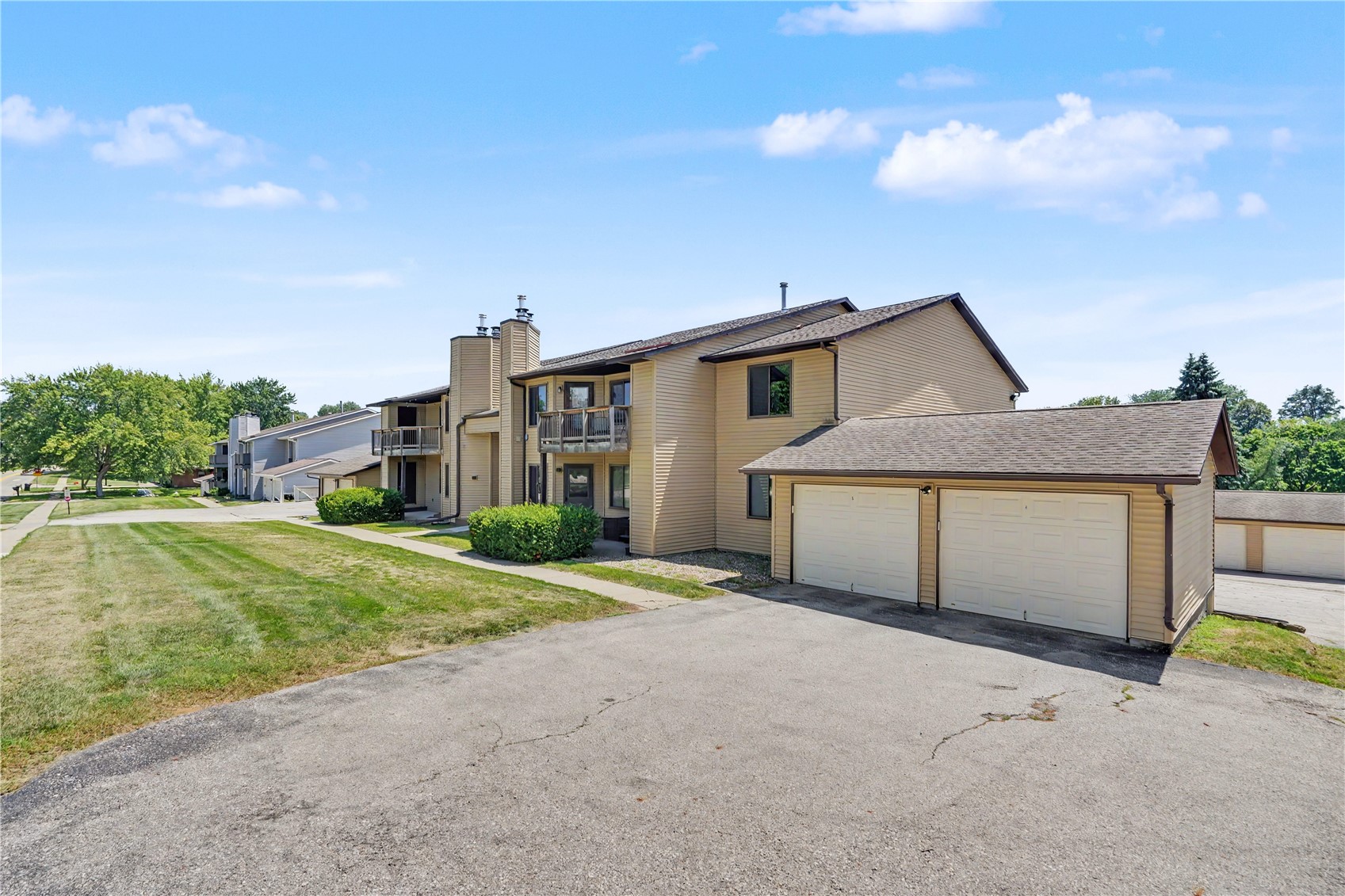 2050 Holiday Road Coralville IA 52241