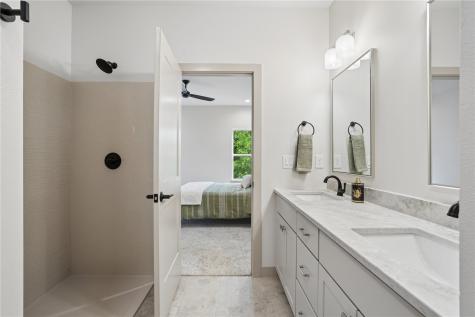 675 Maclan Court Iowa City IA 52246