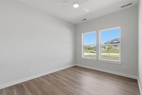 325 Dutch Drive Robins IA 52328