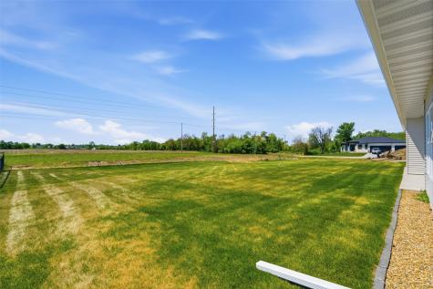 325 Dutch Drive Robins IA 52328