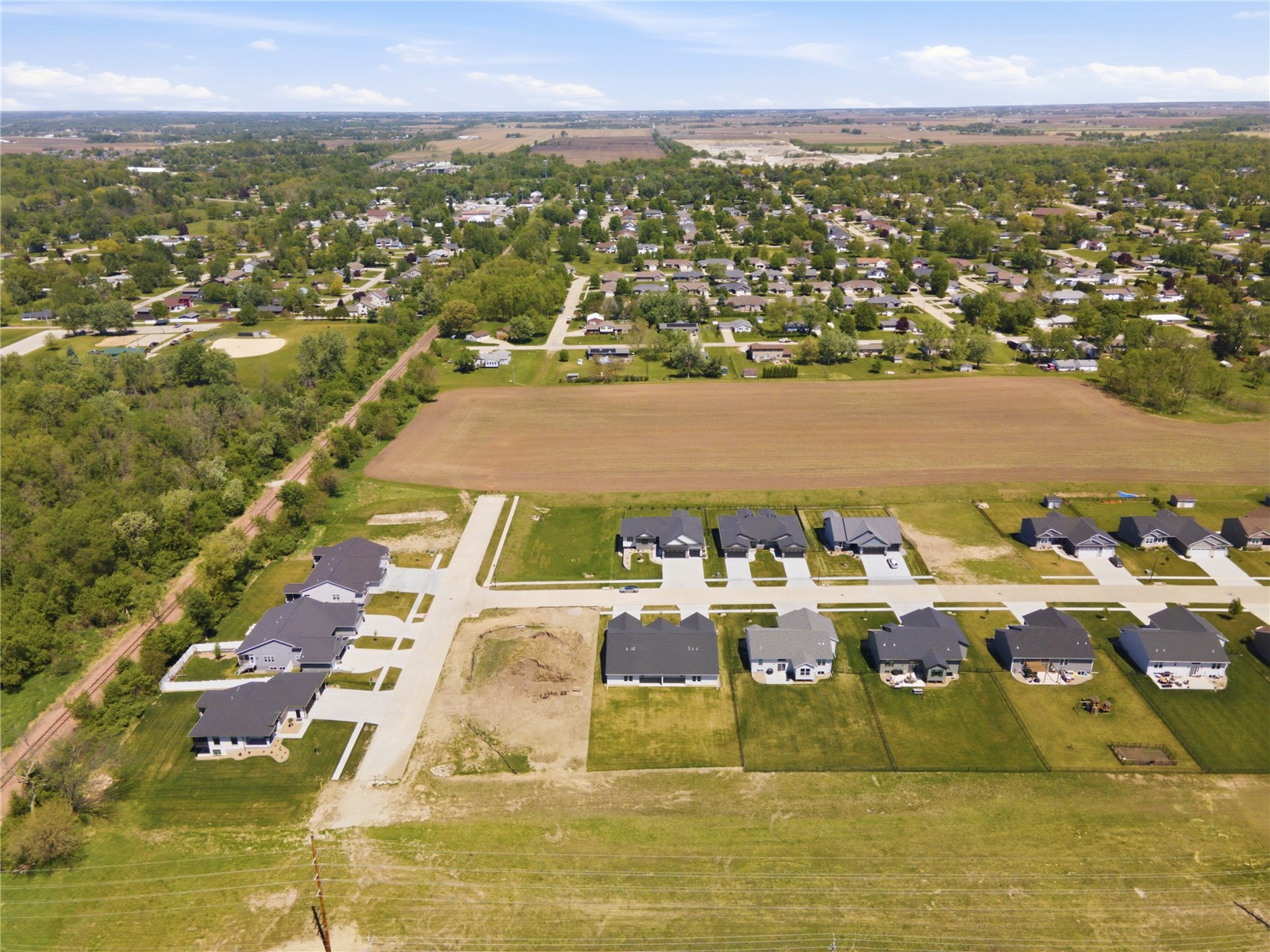 325 Dutch Drive Robins IA 52328
