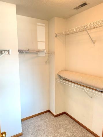 3920 SW Waterview Court SW Cedar Rapids IA 52404