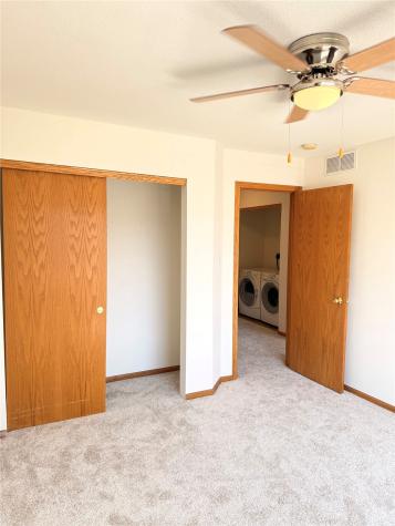 3920 SW Waterview Court SW Cedar Rapids IA 52404